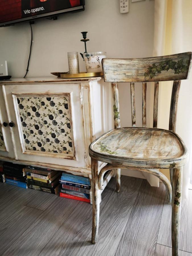 Studio Apartment Rosemary โรวีน ภายนอก รูปภาพ