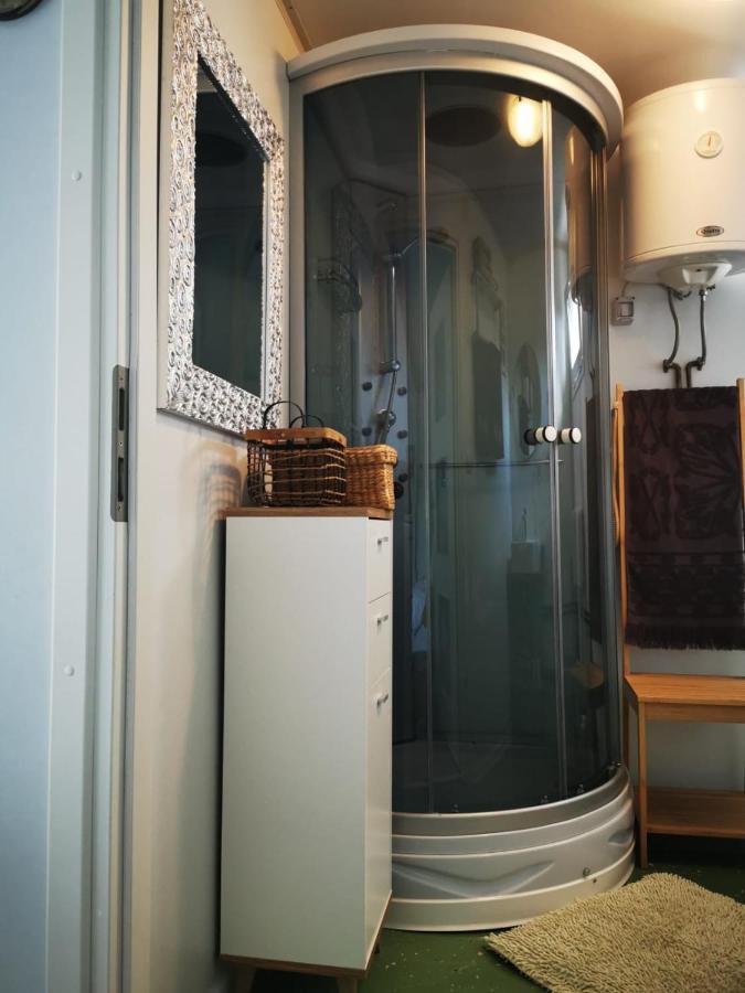 Studio Apartment Rosemary โรวีน ภายนอก รูปภาพ