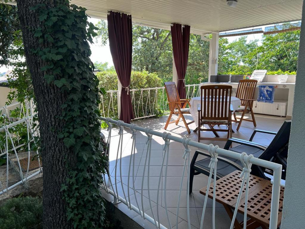 Studio Apartment Rosemary โรวีน ภายนอก รูปภาพ